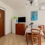 Apartman A 150 Meter Long Mare, 2 Fish Valledoria